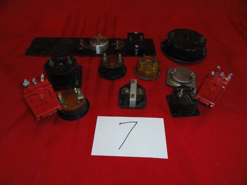 lot 7 image: Various Meters