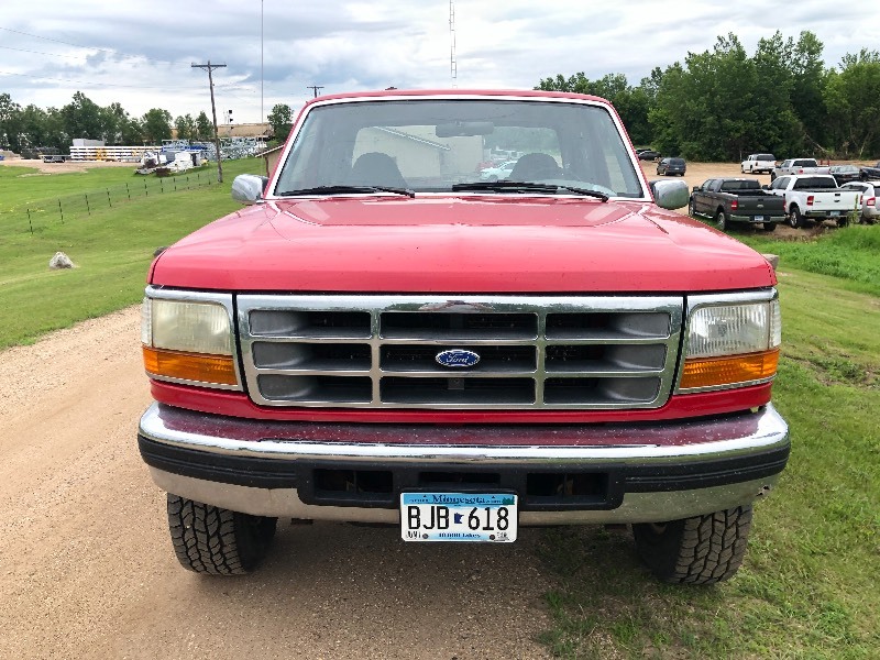 lot 3 image: 1997 FORD F-250 CREW CAB 4X4  NO RESERVE