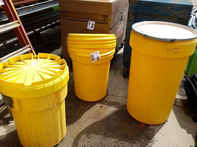 lot 42 image: 2, SPC, 20 Gallon Universal Lab Pack,SKA20  1, look like about 30 or 40 gal.