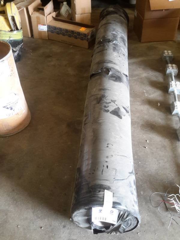 lot 104 image: Large roll of Felt