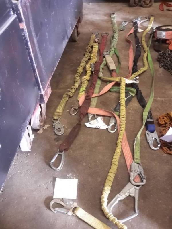 lot 120 image: Lot of Pull sTraps with metal ends..Misc lengthssizes