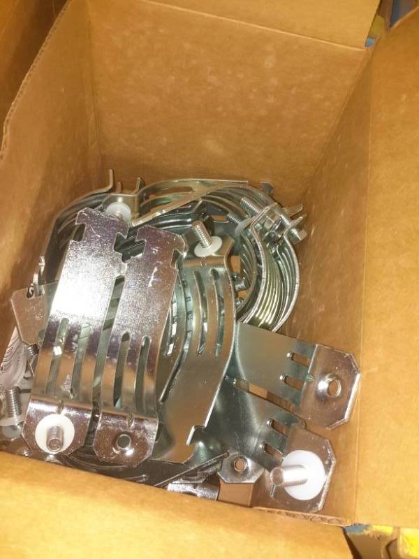 lot 125 image: Lot of Rigid Pipe Clamps.. RIGD0300EG.. 4 Boxes