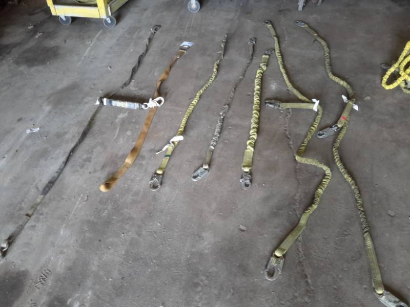 lot 130 image: Lot of Pull sTraps with metal ends..Misc lengthssizes