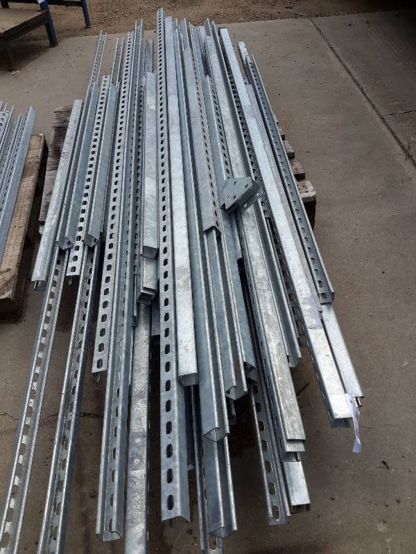 lot 56 image: Assorted lengths of Unistrut