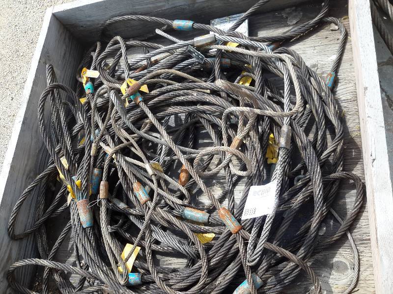 lot 62 image: Lot of Choker cables