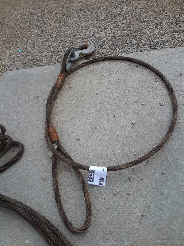 lot 64 image: Single Choker with loop and hook.