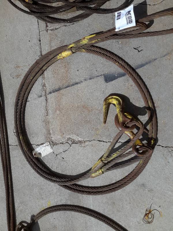 lot 73 image: 2 chokers.. See specs on tag photo