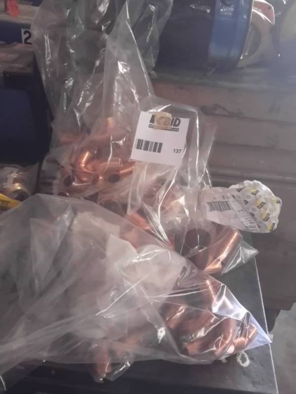 lot 137 image: Lot of copper fittings.. See tag photos