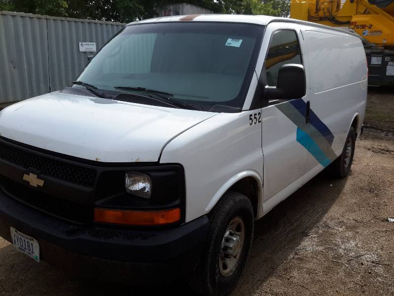 lot 4 image: 2007, Chevrolet, Cargo Express Van