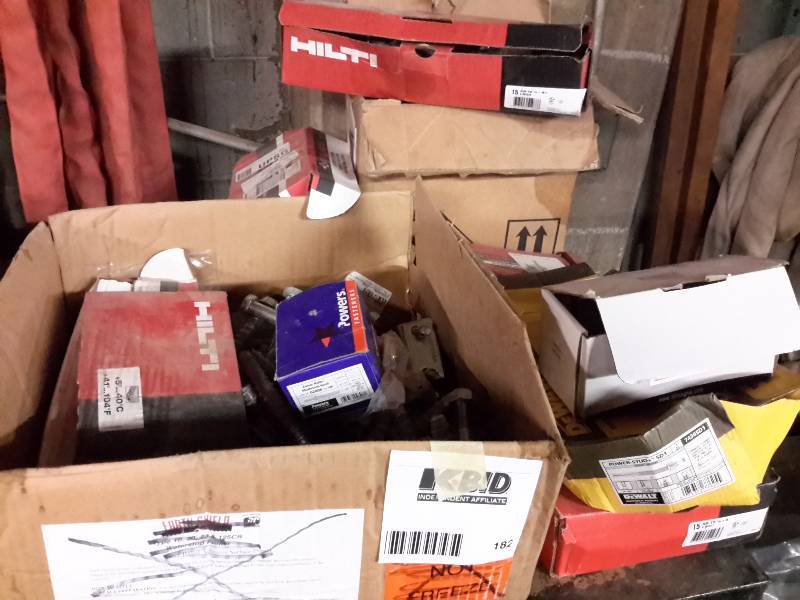 lot 182 image: Lot of misc. Hardware, Bolts, lags etc.. Please inspect