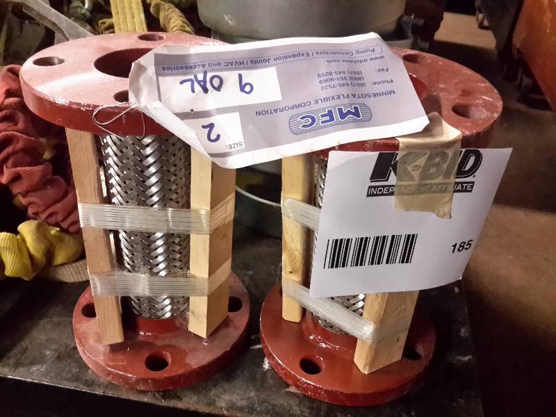lot 185 image: 2 Pump ConnectorsExpansion Joints
