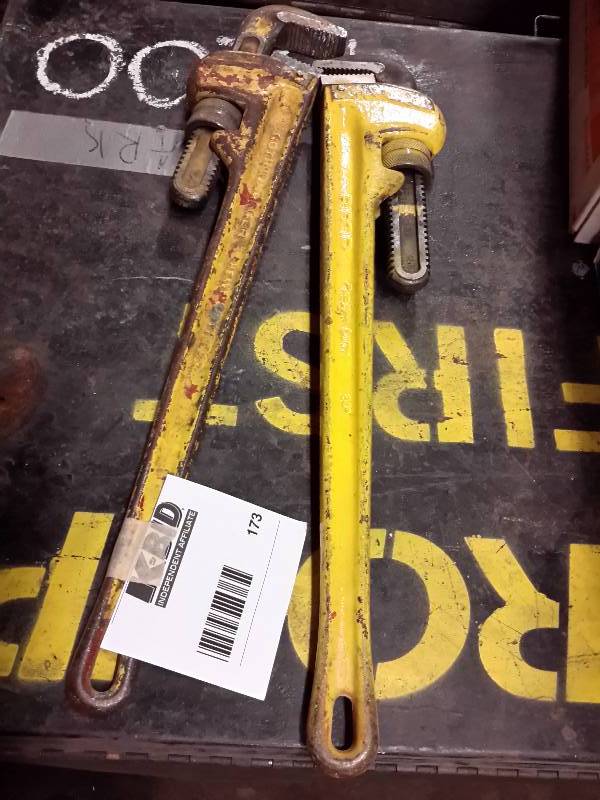 lot 173 image: 2, 24in pipe wrenches