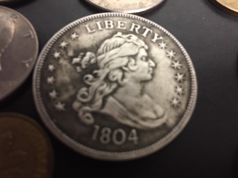 lot 7 image: Assorted American & Foreign Coins