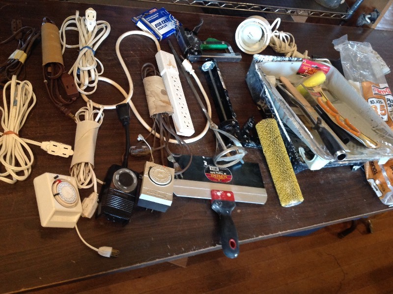 lot 78 image: Cords, Paint Supplies & Stapler
