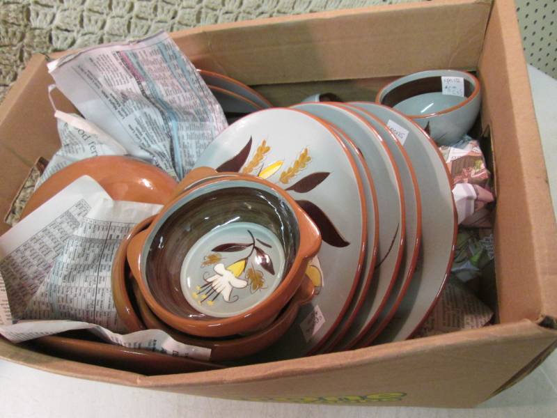 lot 10 image: Set of Stangl Pottery Golden Harves...