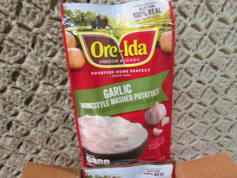 lot 64 image: Case of 10 Packs of Ore-Ida Garlic ...