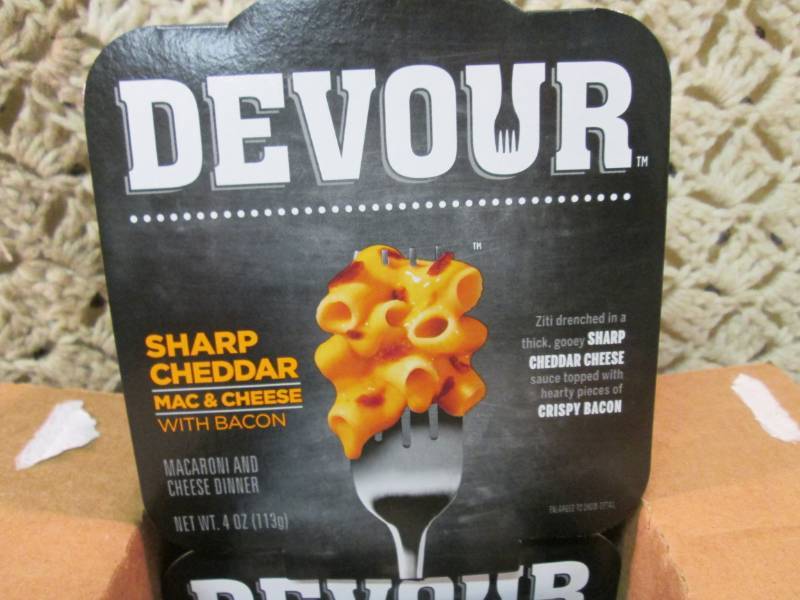 lot 96 image: Case of 6 Devour Sharp Cheddar Mac ...