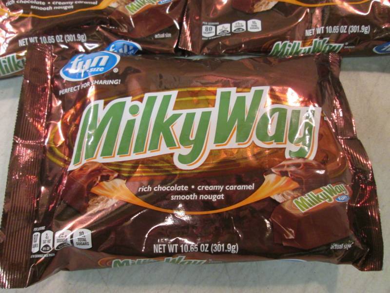 lot 123 image: 3 Bags of Fun Size Milky Way Candy ...