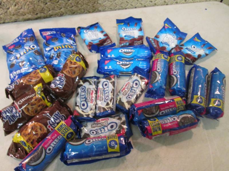 lot 125 image: Assorted Packs of Oreo and Chips Ah...