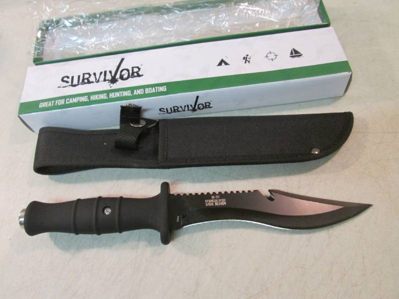 lot 162 image: 12 Survivor Fixed Blade Knife with...