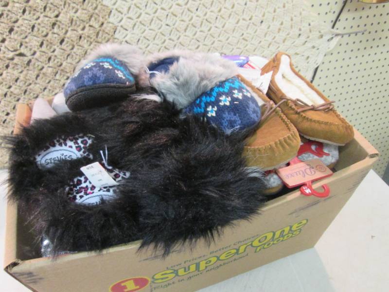 lot 168 image: Box Full of Assorted Shoes and Slip...