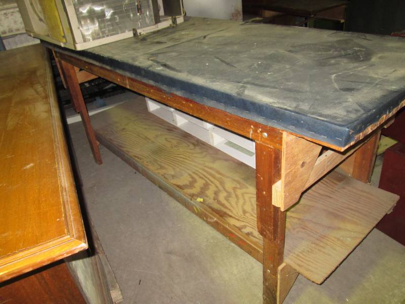 lot 207 image: Wood Work Bench 85 x 31 x 37 Hig...