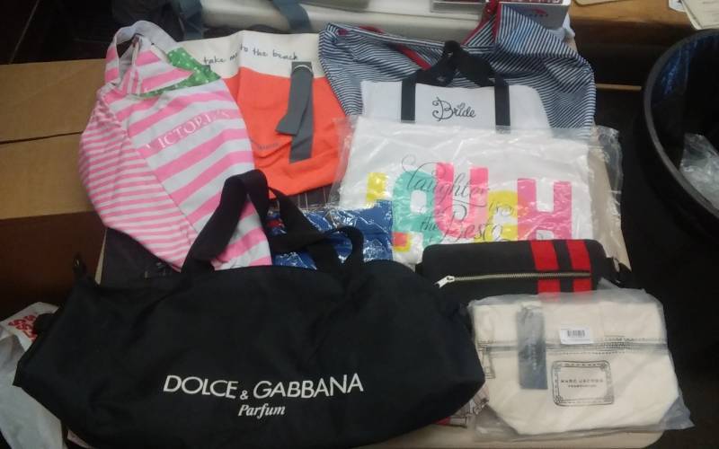 lot 39 image: Lot Of (Most New) Tote Bags, Beach Bags, Cosmetic Bags