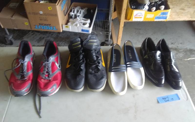 lot 51 image: 1-Mens Sz 13, 3-Mens Sz 14
