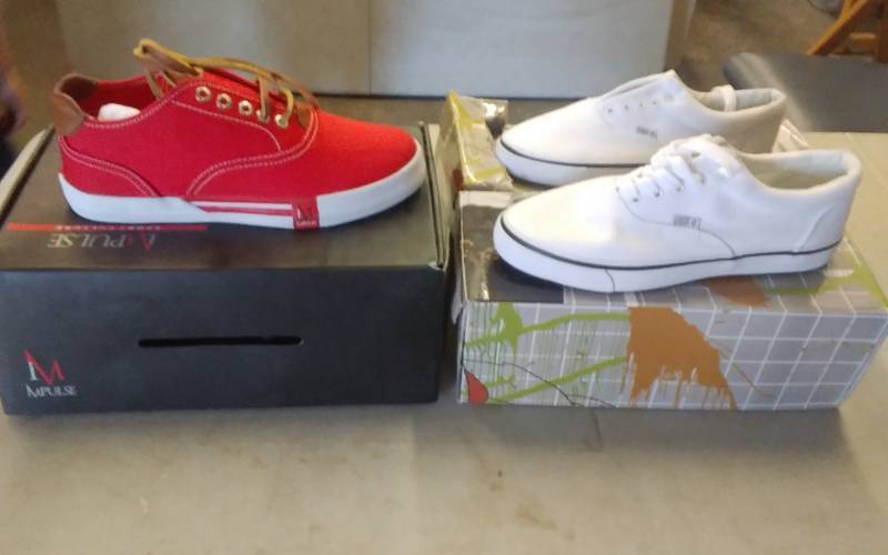 lot 53 image: 3-Pair Shoes Mens Size 6-12