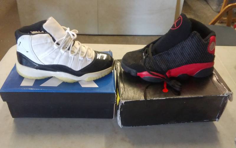 lot 61 image: 2-Pair Shoes Mens Size 7-12