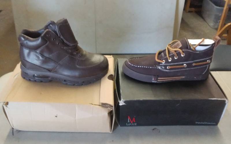 lot 65 image: 2-Pair Shoes Mens Size 8