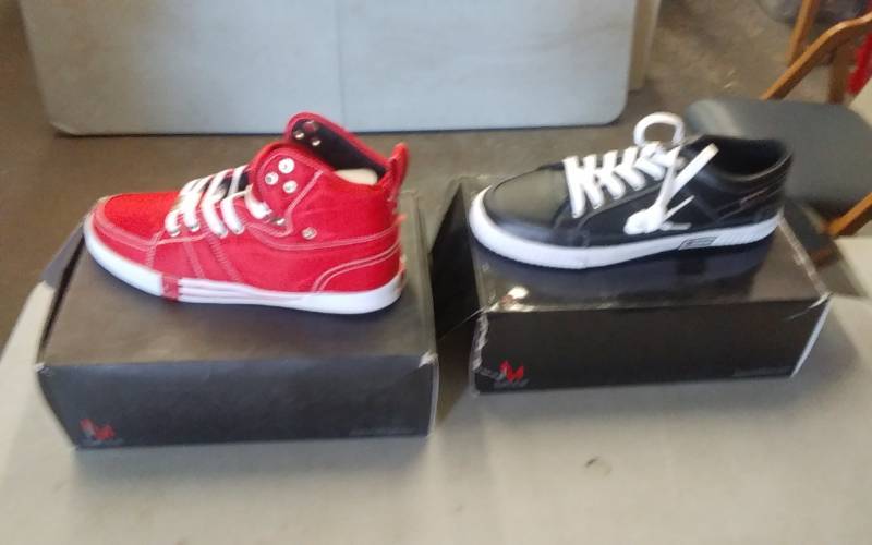 lot 80 image: 2-Pair Mens Sz 12