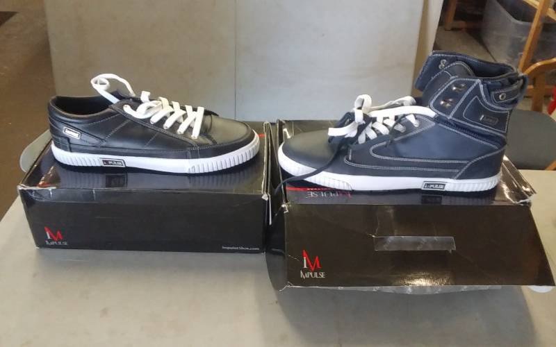 lot 81 image: 2-Pair Mens Shoes Sz 13 & Sz 15