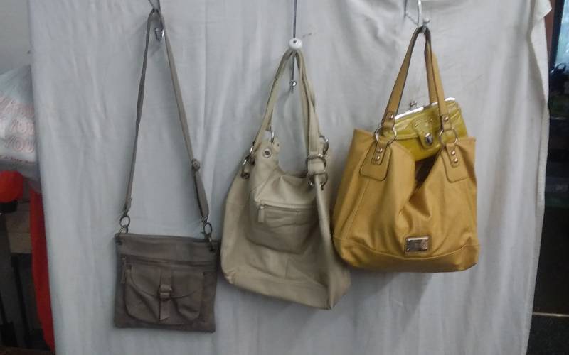 lot 9 image: 3-Hand Bags, 1-Wallet