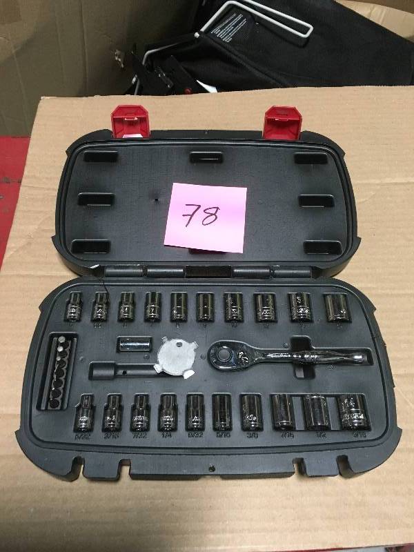 Husky 14 in. Drive Ratchet SAEMetric Socket Set - missing 2 PCs