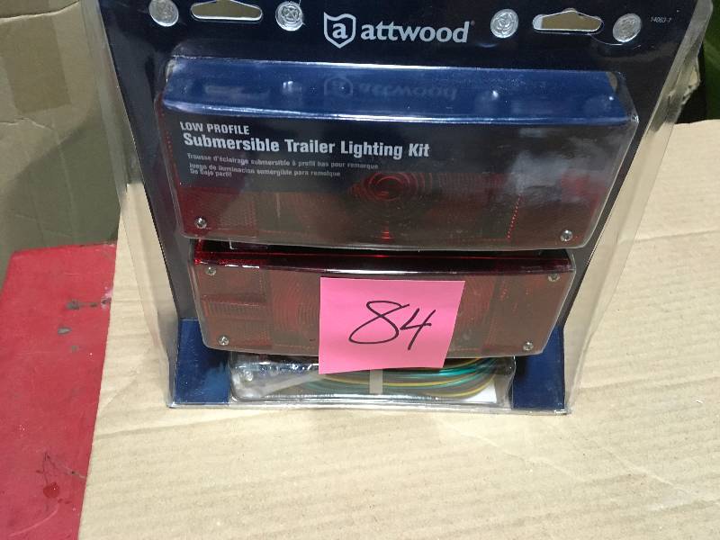 Attwood Submersible Rectangle Trailer Light Kit not used