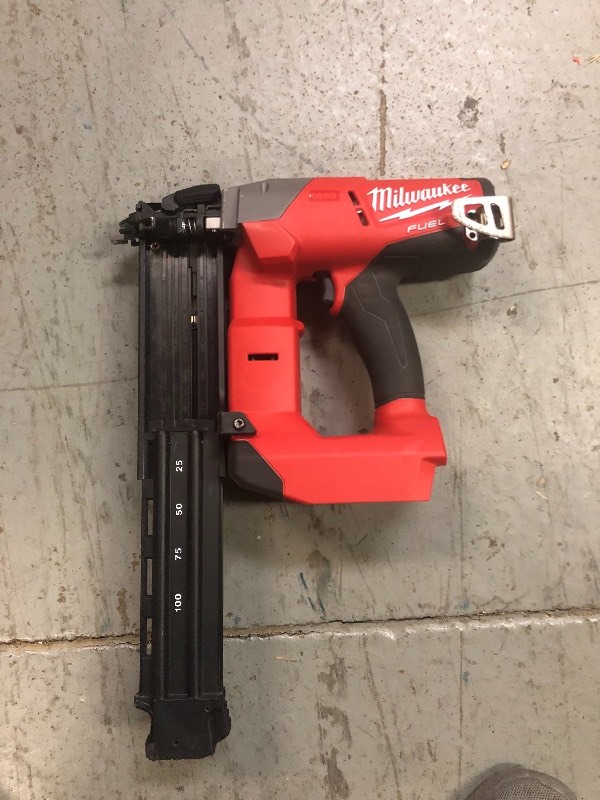 Milwaukee M18 FUEL 18-Volt Lithium-Ion Brushless Cordless 18-Gauge Brad Nailer (Tool Only) customer returns unknown conditions