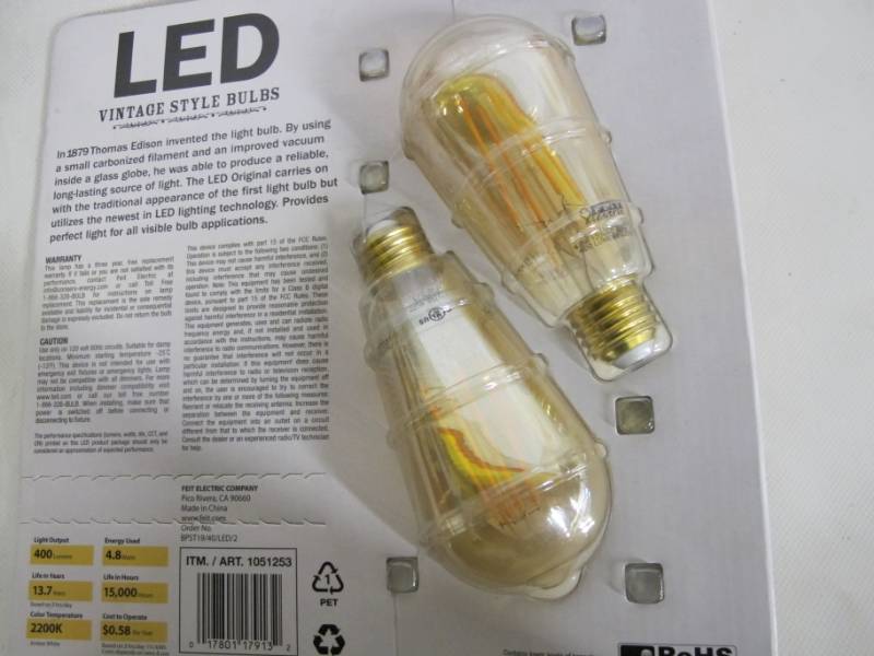lot 60 image: Feit Electric 40 Watt LED Vintage Style Bulbs (2 pack) - NEW