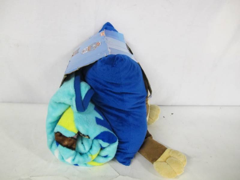 lot 18 image: Paw Patrol Hug Me Pillow and Throw Set By Jay Franco and Sons