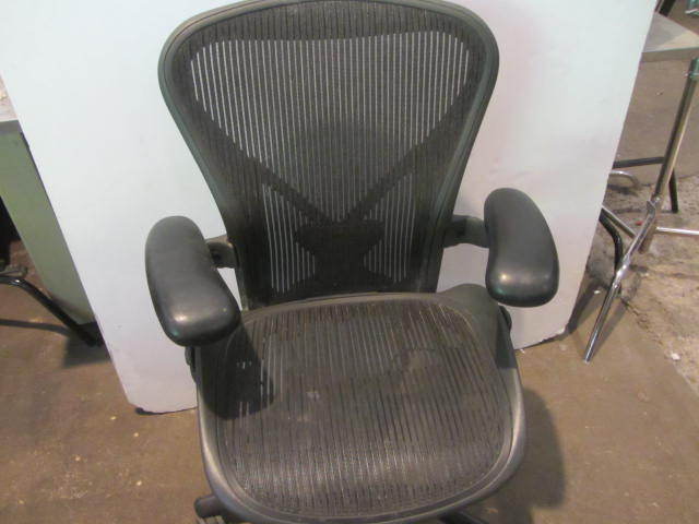Howard Miller Office Chair