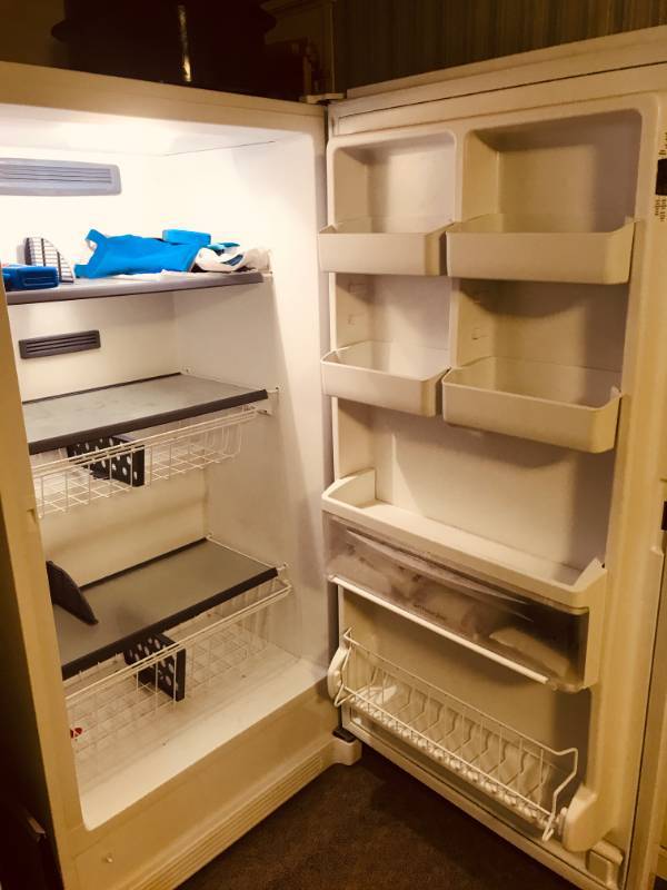 lot 34 image: Kenmore Freezer