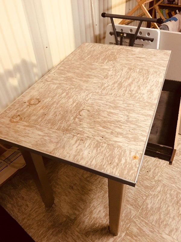 lot 30 image: Work Bench  Desk