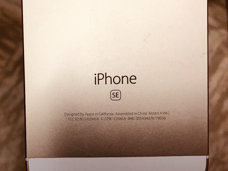 lot 133 image: IPad  IPhone SE