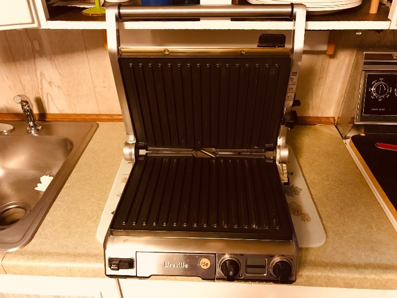 lot 158 image: Breville Smart Grill