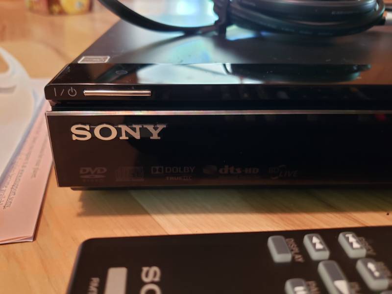 lot 147C image: Sony Blu-Ray DVD Disc Player, Remote, and Manual