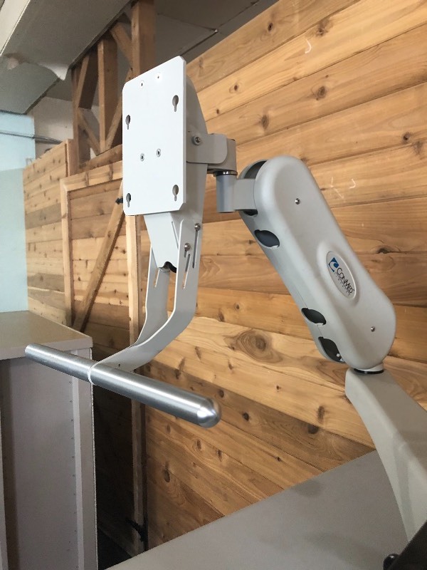 lot 7 image: ConMed Linvatec Endoscopy Cart