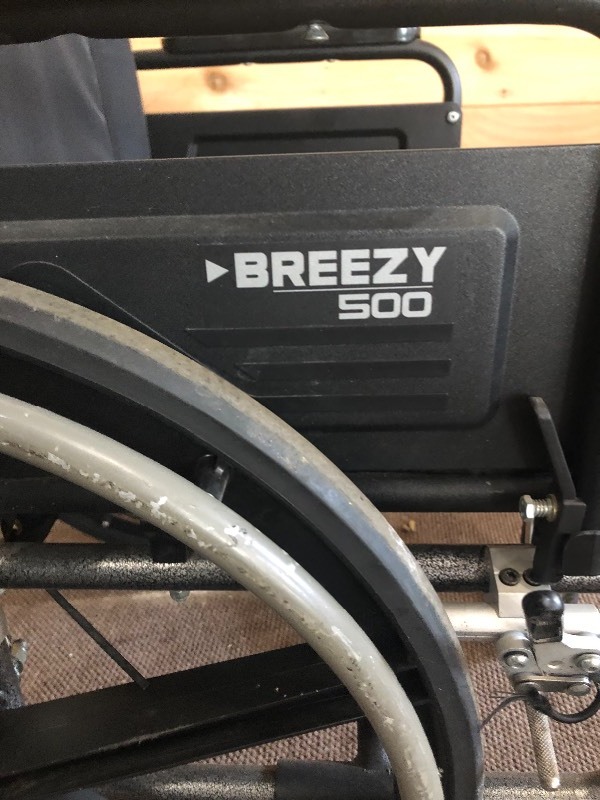 lot 9 image: Wheel Chair