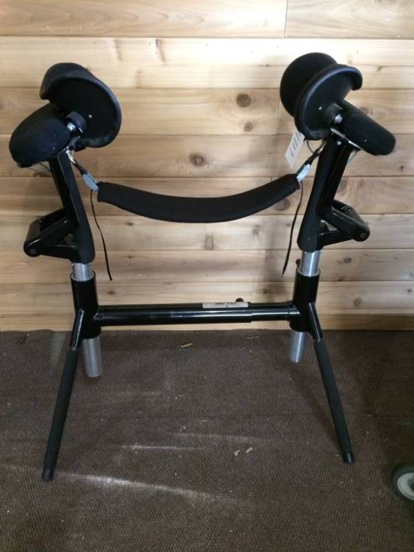 lot 36 image: Spinal Designs LTX 3000 Lumbar Spinal Decompression Chair&nbspRehabilitation System - Excellent Condition  See Youtube for example of how this type of chair works