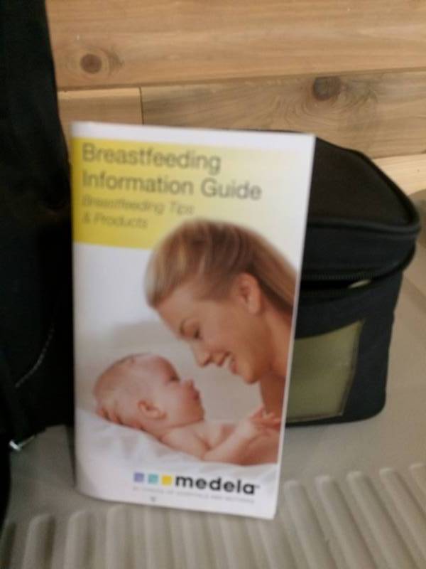 lot 43 image: Medela Breast Feeding Pump and Bag