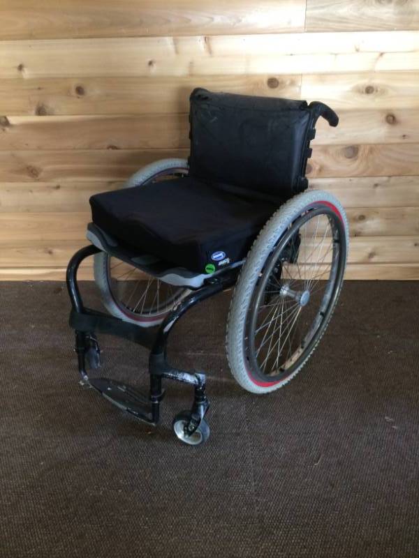 lot 56 image: Wheel Chair